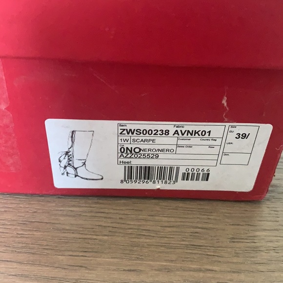 Valentino leather lace up boot flat 39.5 - Picture 15 of 16